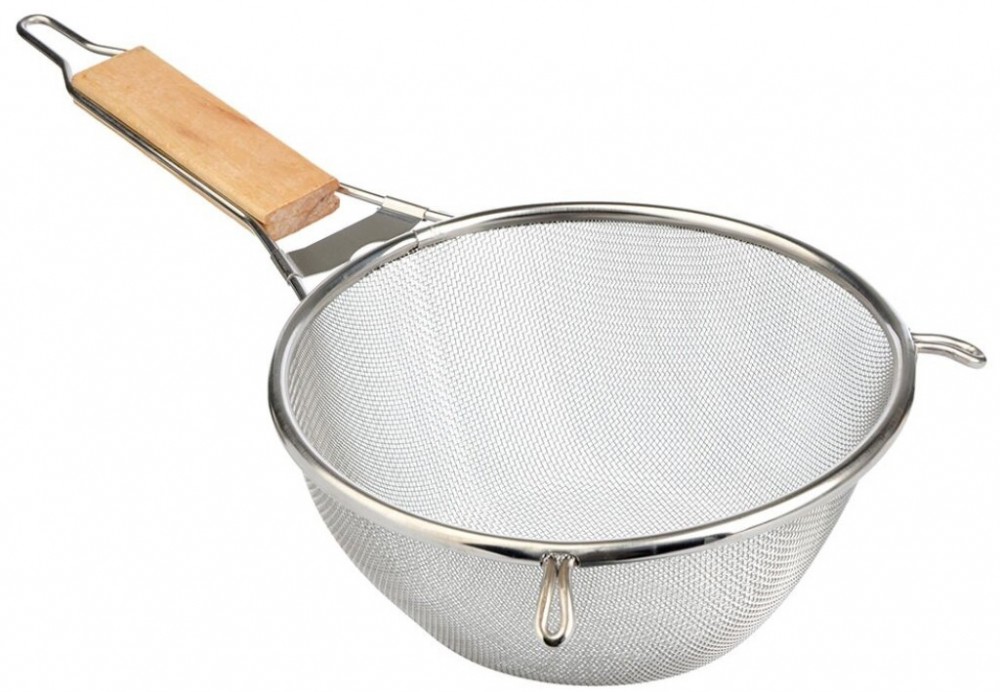 Сито с деревянной ручкой, 24.5 см.